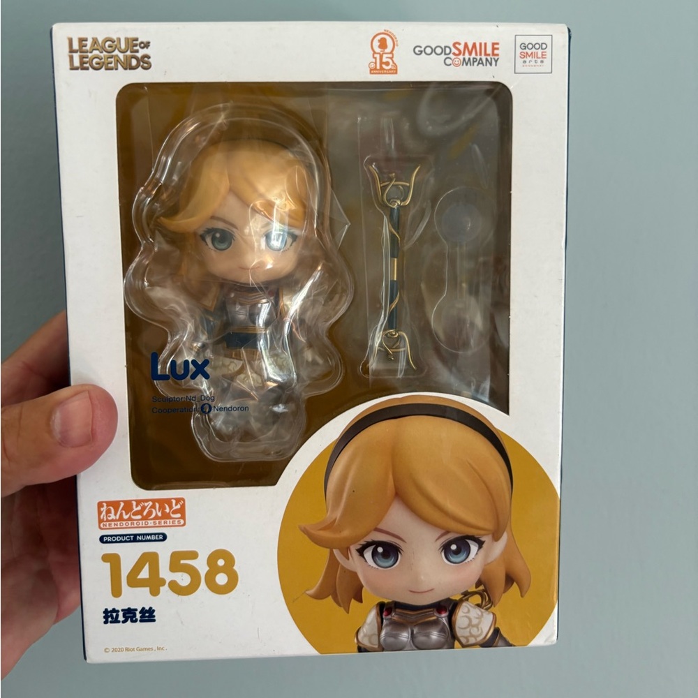 Nendoroid Lux Figure - Blonde